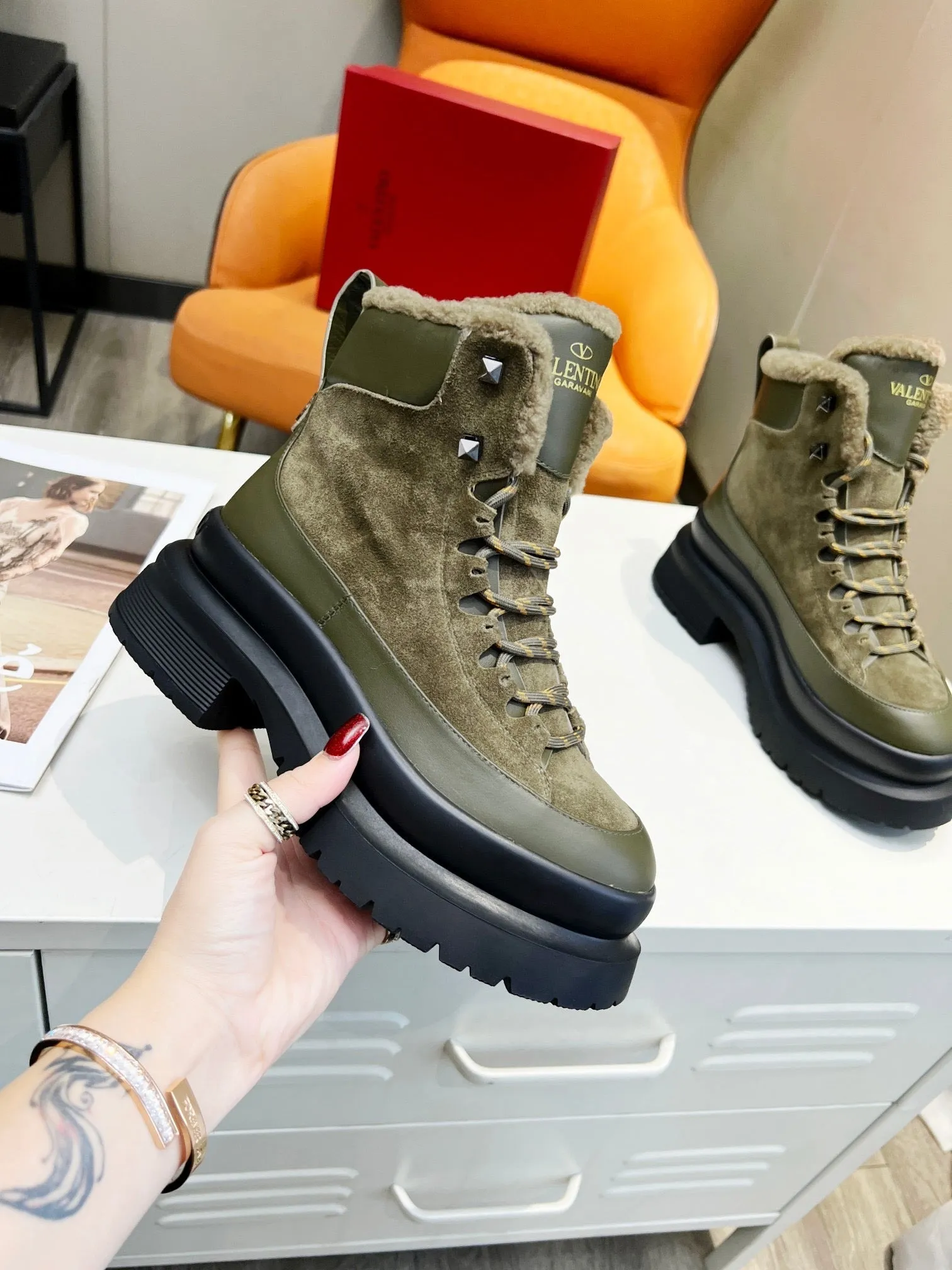 SE1190 Valention Lace-up Boots / Size5-10