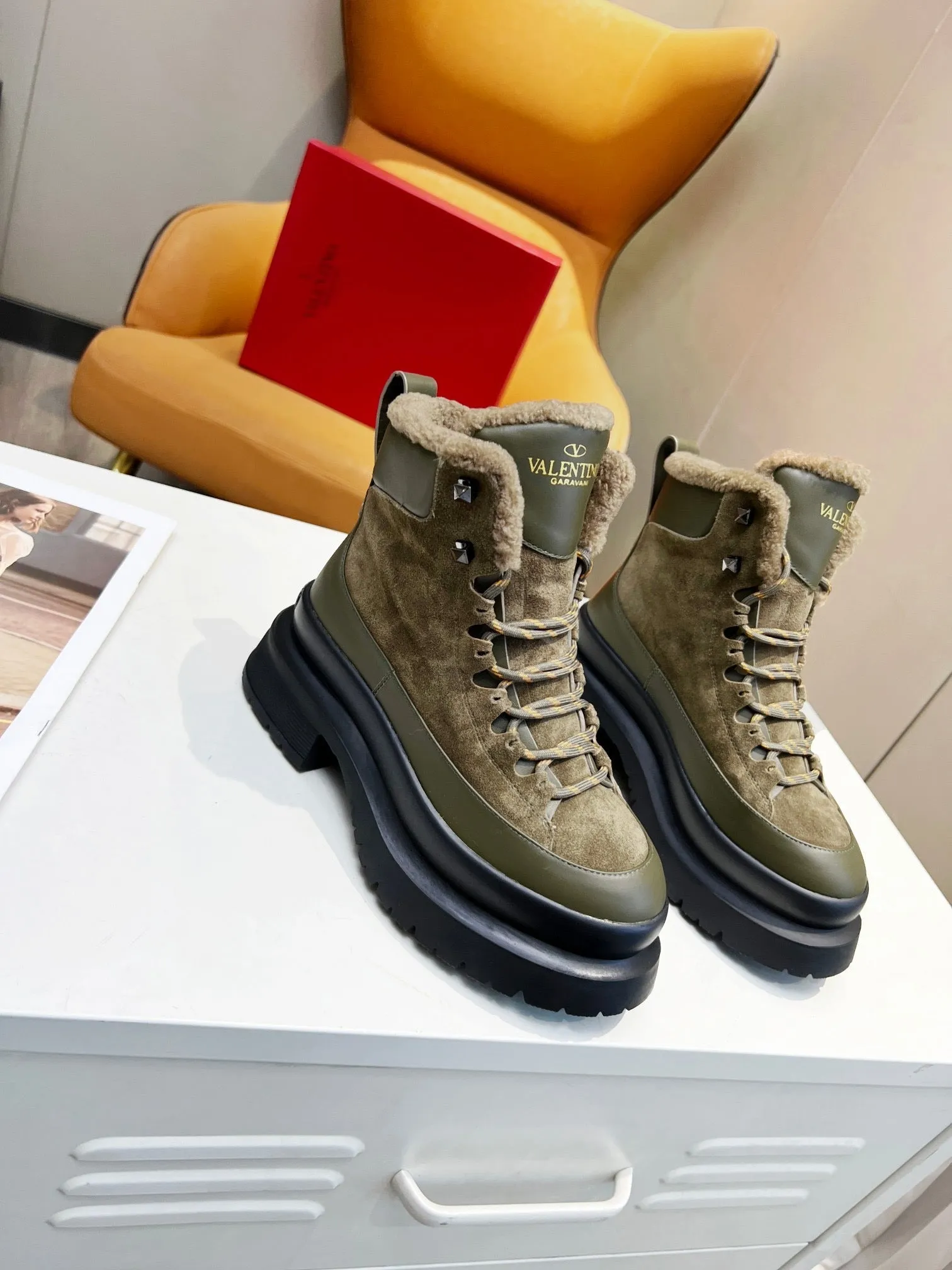 SE1190 Valention Lace-up Boots / Size5-10